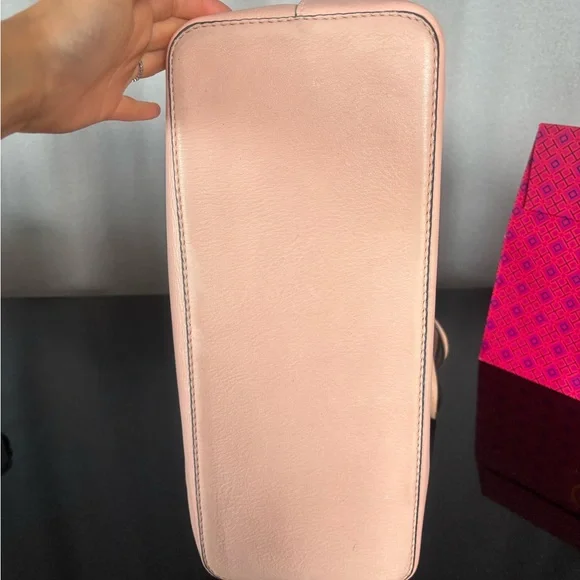 Tory Burch McGraw Pink Leather Tote Bag - Picture 8 of 14
